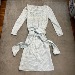 Jessica McClintock Light Blue Vintage Floral Lace Detail Long Sleeve Midi Dress